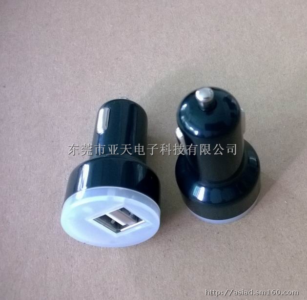 CE认证双USB车充 3100mA双USB车充